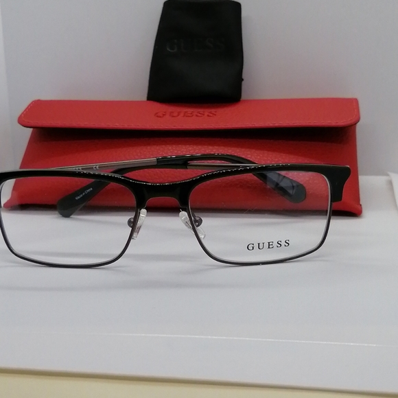 New/Authentic Guess Club Master Style GU1886 Black - Picture 2 of 5